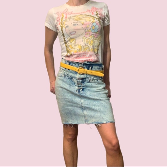 Vintage Y2K Barbie vintage tee - Hot Topic circa 2002 - Picture 4 of 8